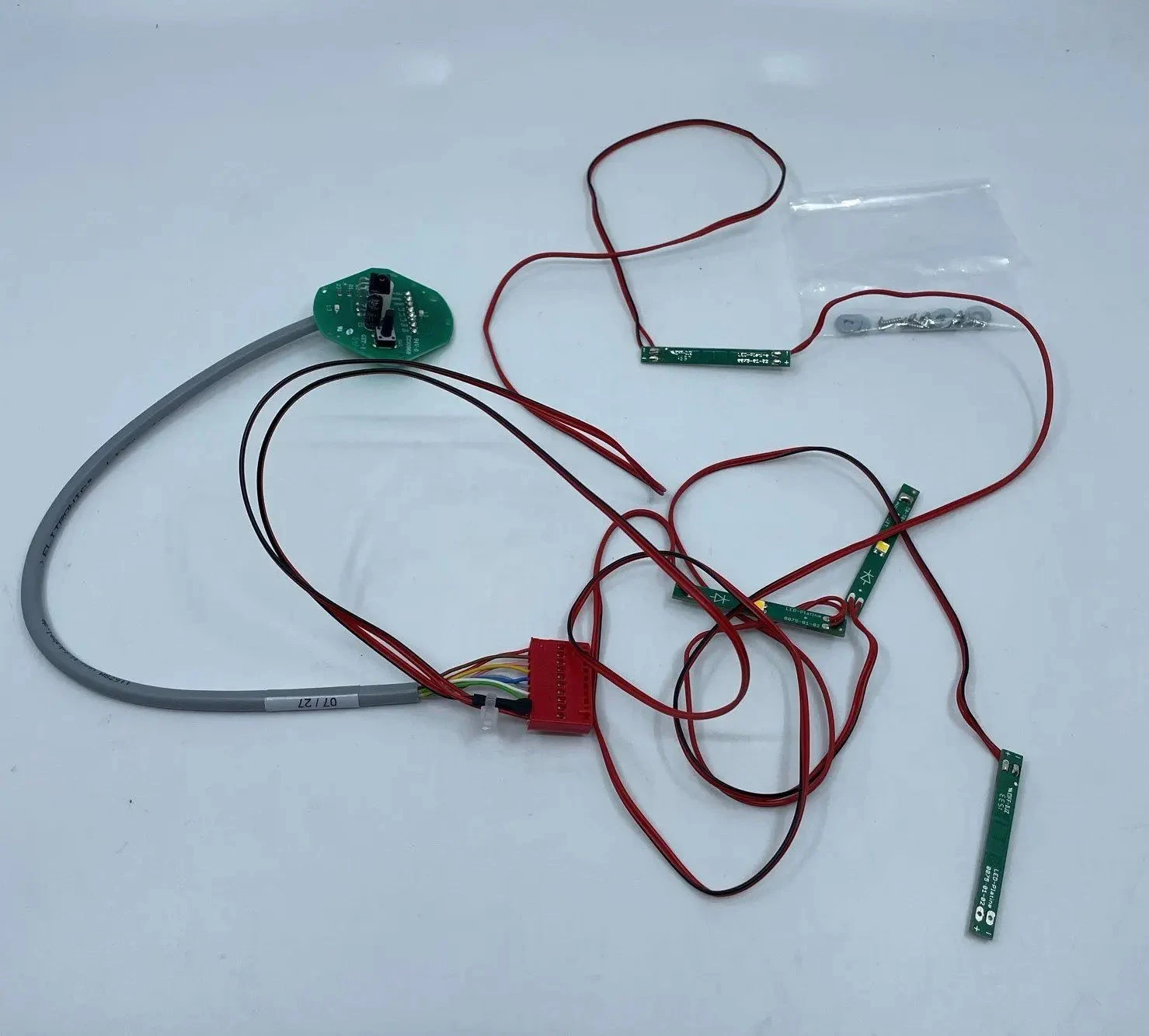 Truma Aventa Infrared Receiver And LED Harness Red Connector 5 Truma Aventa Infrared Receiver And LED Harness Red Connector - Image 3