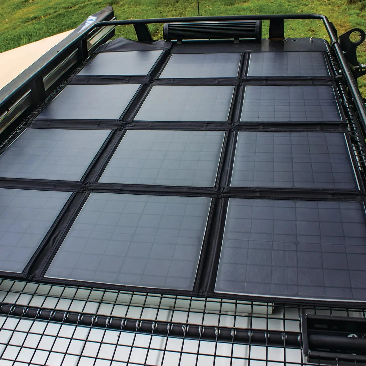 Solar Blanket Kit - 200W 1140mm X 1526mm 3 Solar Blanket Kit - 200W 1140mm X 1526mm