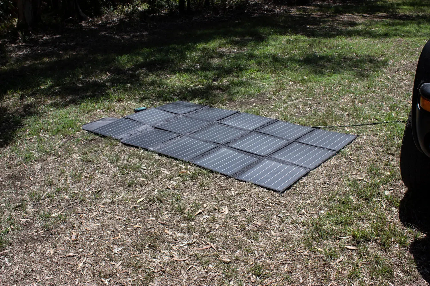 Solar Blanket Kit 300W Portable Folding Solar 6 Solar Blanket Kit 300W Portable Folding Solar - Image 4